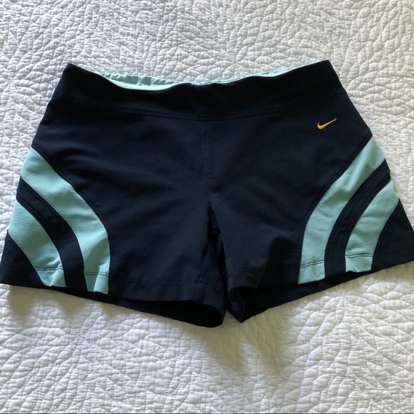 Women’s Nike Dri-fit Shorts - Picture 1 of 3